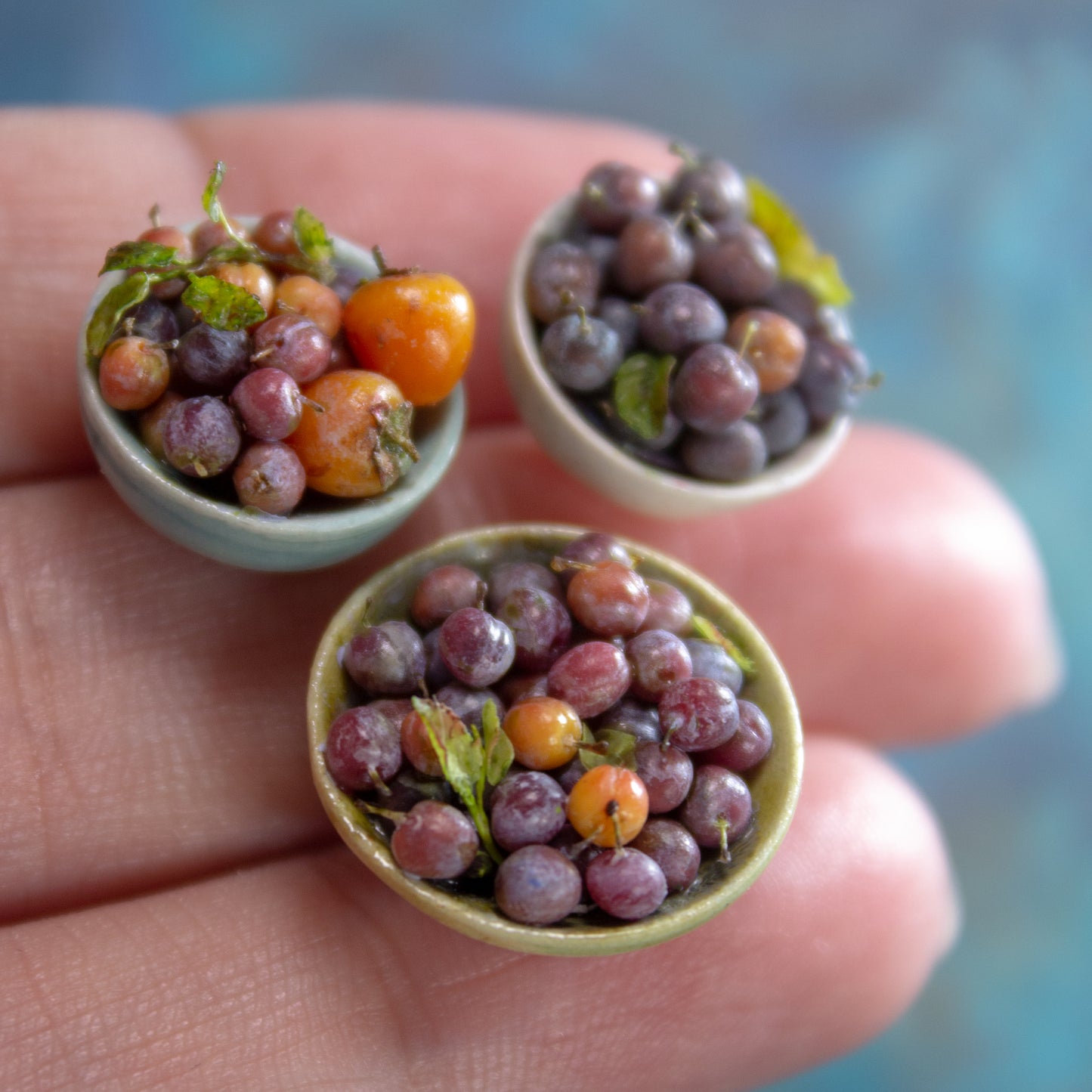 TUTORIAL Miniature polymer clay plum for 1:12 scale dollhouse | PDF + video