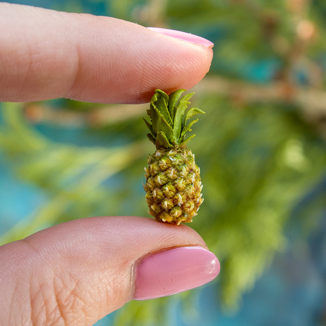 Miniature pineapple for dollhouse in 1:12 scale 2 - Rina Vellichor